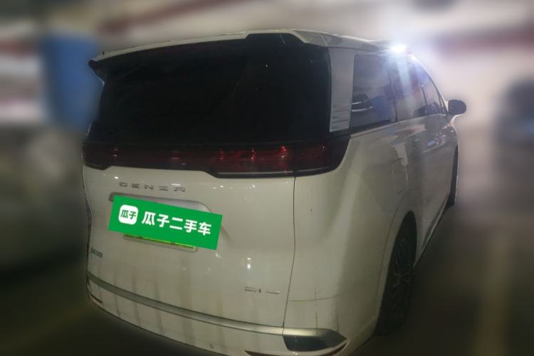 Used Denza D9 2024 DM-i 980 Four-Wheel Drive Prestige Model
