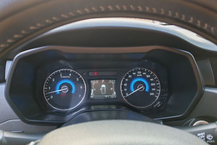 Used Dongfeng Fengon 580 2017 1.5T CVT Luxury Model
