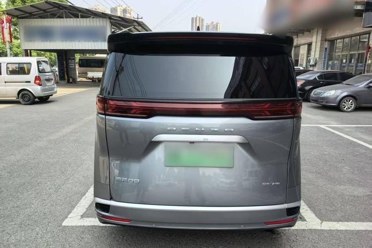 Used Denza D9 2022 DM-i 970 Four-Wheel Drive Prestige Model