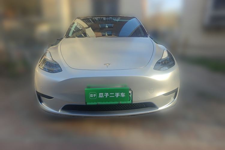 Used Tesla Model Y 2023 Rear-Wheel-Drive Version Front
