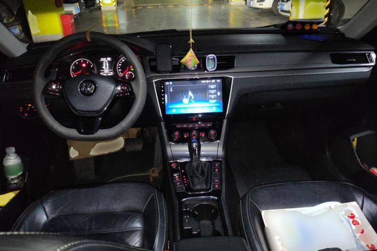 Used Volkswagen Passat 2017 330TSI DSG Luxury Edition
