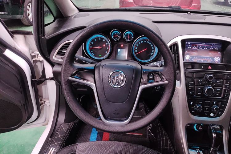 Used Buick GT 2014 XT 1.6L Automatic Fashion Edition