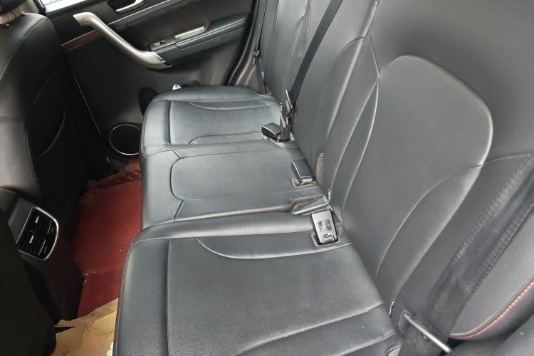 Used Haval M6 2019 1.5T DCT Two-Wheel Drive Elite Version China V Standard Left Rear Seat