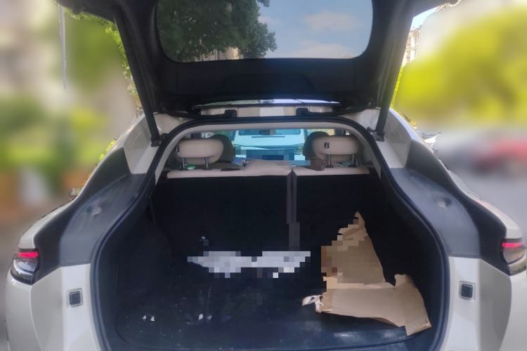 Used IM LS6 2025 Lingxi Intelligent Driving Edition Trunk