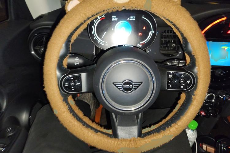 Used MINI 2023 1.5T ONE Steering Wheel