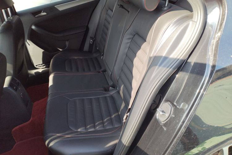 Used Volkswagen Sagitar 2013 2.0 TSI GLI