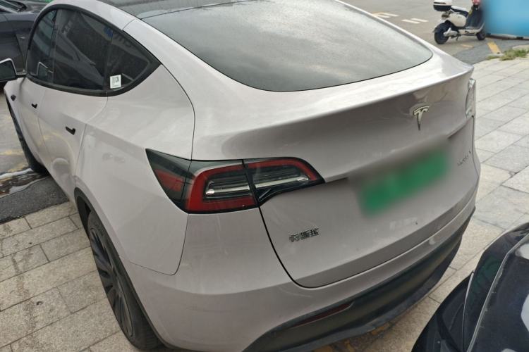 Used Tesla Model Y 2021 Standard Range Rear-Wheel Drive Version Exterior 2