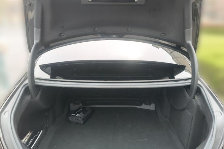 Used Mercedes-Benz E-Class 2017 E 300 L Sporty and Stylish Model