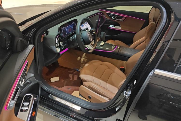 Used Mercedes-Benz E-Class New Energy 2024 E 350 e L Plug-in Hybrid Sports Sedan