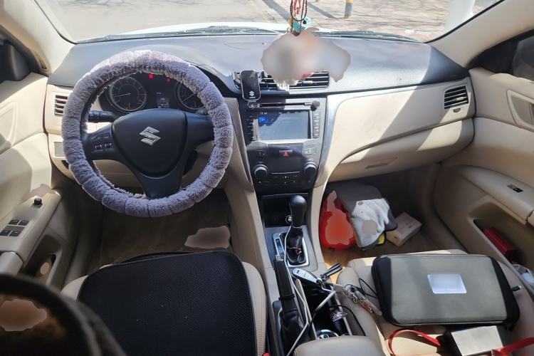 Used Suzuki Kizashi 2011 2.4L Two-Wheel Drive CVT Standard Edition