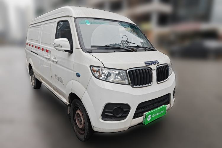 Used Sunlong Dishangtie 510 2022 Pure Electric Van Front Right 45 Deg