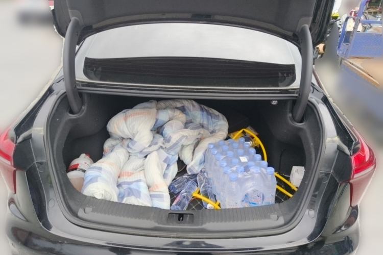 Used Hongqi H5 2023 1.5T DCT Smart Connect Flagship Edition Trunk