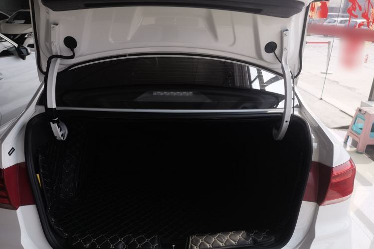 Used Volkswagen Santana 2021 1.5L Automatic Fashion Edition Trunk