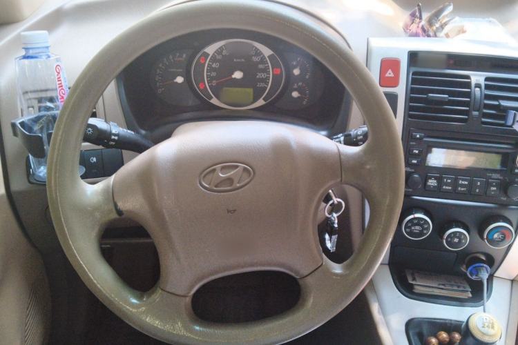 Used Hyundai Tucson 2009 2.0L Manual Two-Wheel Drive Fashion Edition