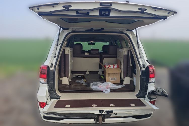 Used Toyota Land Cruiser 