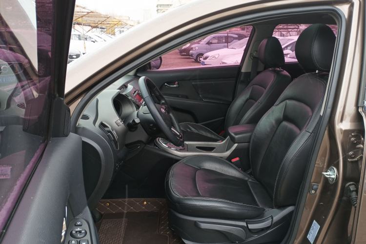 Used Kia Sportage R 2015 2.0L Automatic Two-Wheel Drive DLX Model Left Front Seat