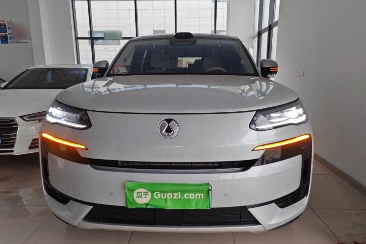 Used Denza N9 2025 Flagship Model Front