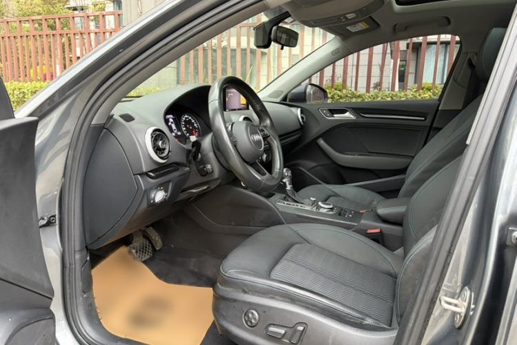 Used Audi A3 2020 Limousine 35 TFSI Fashion Edition China VI Emission Standard