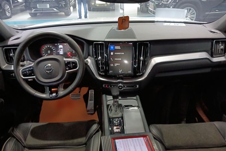 Used Volvo XC60 2018 T5 4x4 Smart & Sporty Edition