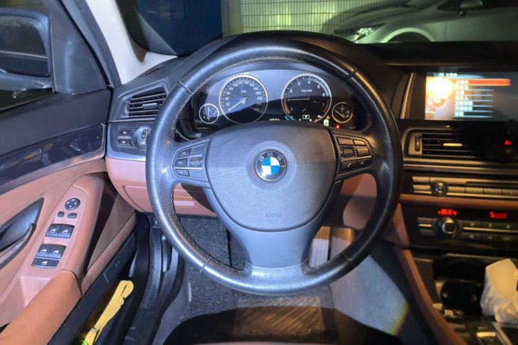 Used BMW 5 Series 2014 520Li Elegant Model