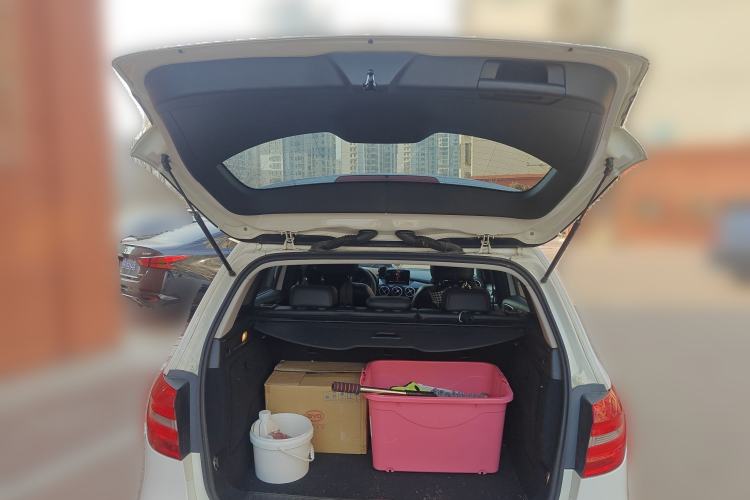 Used Mercedes-Benz B-Class 2012 B 180 Trunk