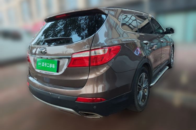 Used Hyundai Grand SantaFe 2013 3.0L 7-seat 4x4 Brown Interior Flagship Edition Rear Right 45 Deg