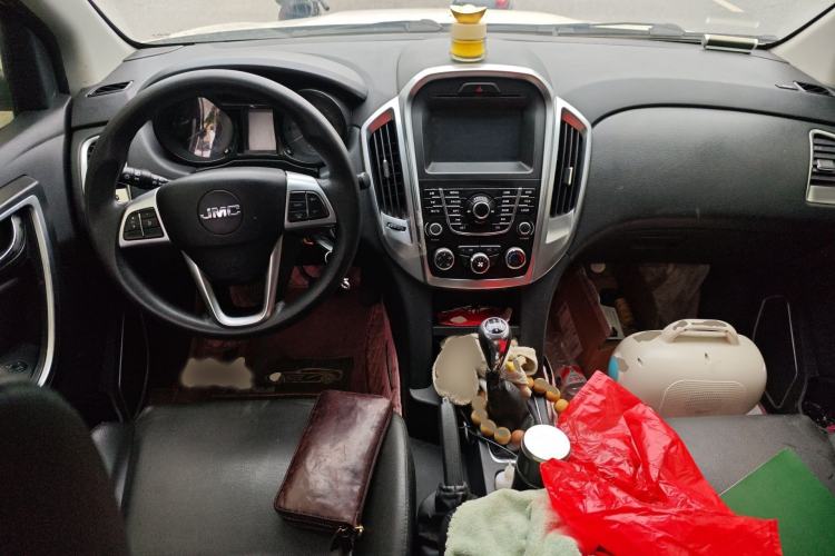 Used JMC Yuhu 5 2018 2.4T Classic Edition Diesel Manual 4x4 Luxury Shield Version with Extended Wheelbase