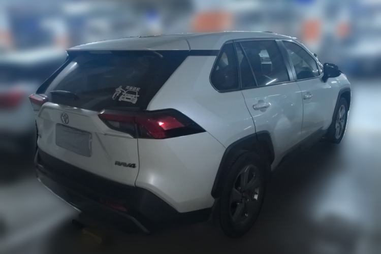 Used Toyota RAV4 2020 2.0L CVT Two-Wheel Drive Fashion Edition Rear Right 45 Deg