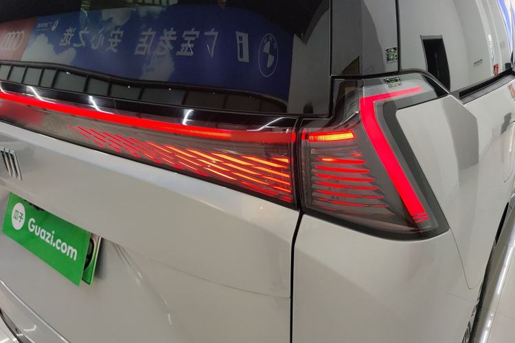 Used Buick Envision Family 2026 Luxury Edition Right Rear Taillight