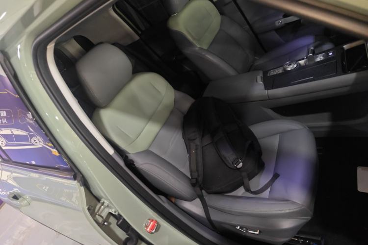 Used BAIC Off-Road BJ30 2024 1.5T Magic Electric Drive Advanced Version Right Front Seat