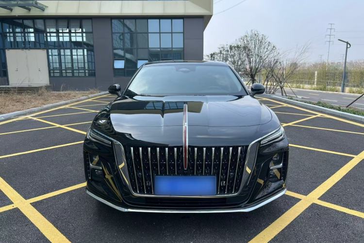 Used Hongqi H5 2025 2.0T Automatic Flag Edition – 500 000 Units Commemorative Version
