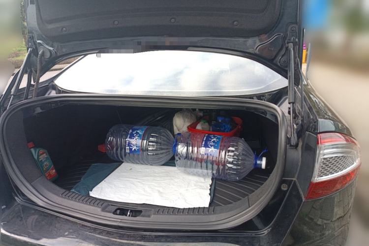 Used Ford Mondeo 2013 2.3L Luxury Model
