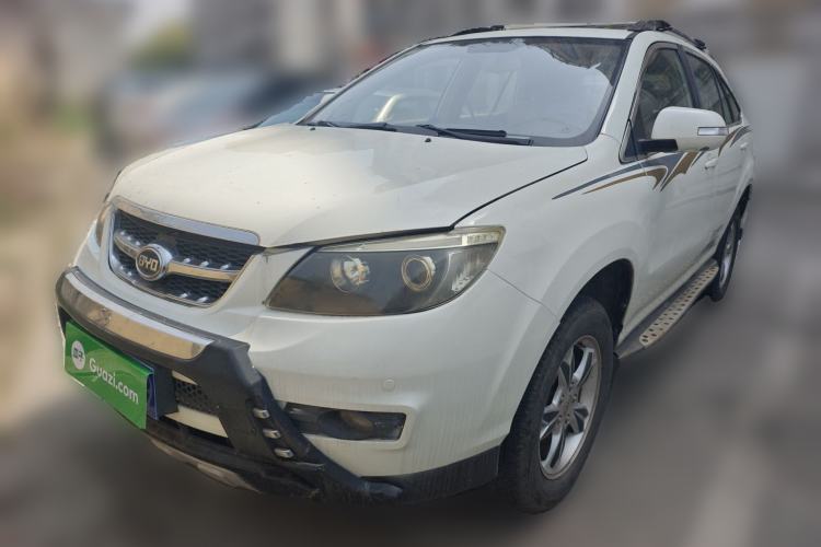 Used BYD S6 2013 Platinum Edition 2.0L Manual Luxury Model