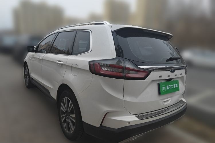 Used Ford Edge 2021 PLUS EcoBoost 245 Two-Wheel-Drive Platinum Edition 5 Seats
