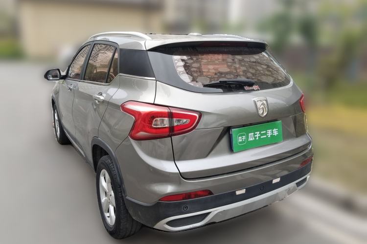 Used Baojun 510 2017 1.5L Automatic Fashion Model

