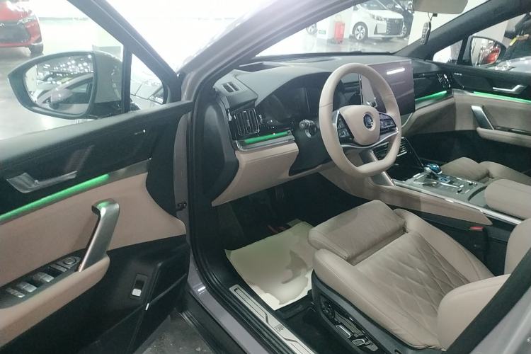 Used BYD Tang New Energy 2025 Intelligent Driving Version DM-i 115KM Flagship Edition
