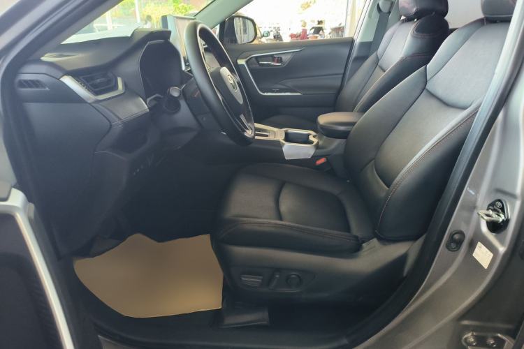 Used Toyota RAV4 2020 2.0L CVT Two-Wheel Drive Fashion Edition
