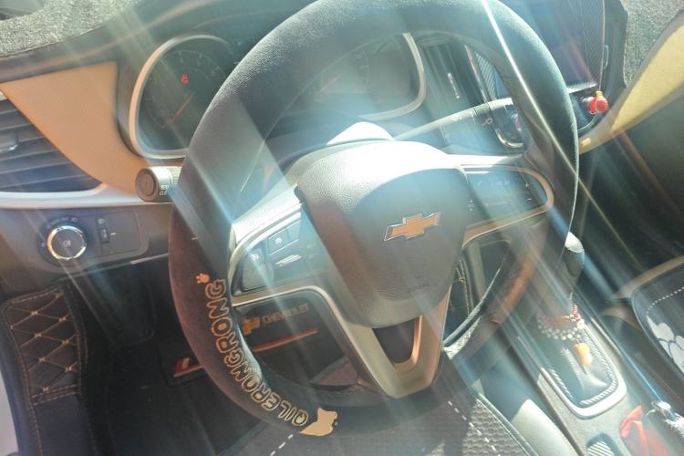 Used Chevrolet Monza 2022 320 Automatic Enjoyment Sunroof Version
