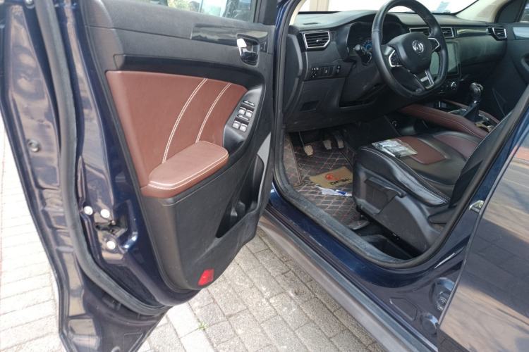 Used Dongfeng Fengon 580 2016 1.5T Manual Luxury Edition