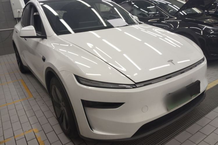 Used Tesla Model Y 2025 Long-Range All-Wheel-Drive Version