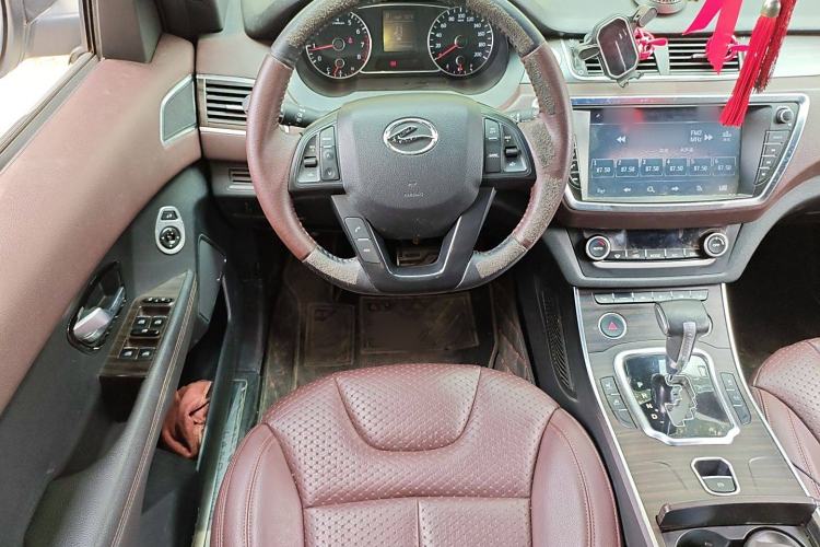 Used Land X7 2015 2.0T Panoramic Prestige Edition
