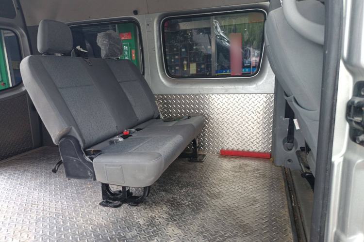 Used Foton Toano 2023 2.0T Automatic Urban Edition Short Wheelbase Mid-Height Design with Single Rear Tire—Available in 5/6/9-Seater Configurations
