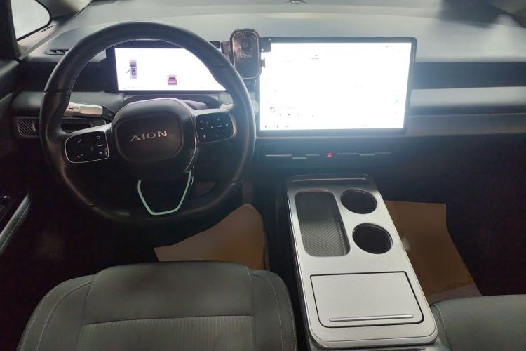 Used AION Y 2024 Younger