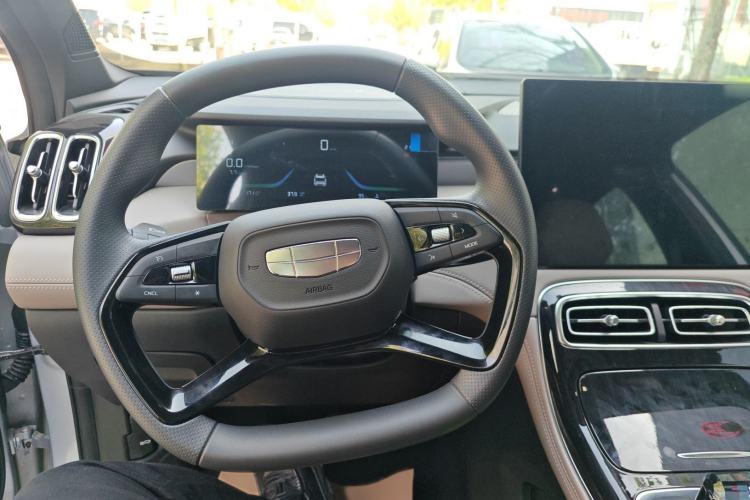 Used Geely Auto FX11 2025 4th Generation 1.5TD DCT – The Start
