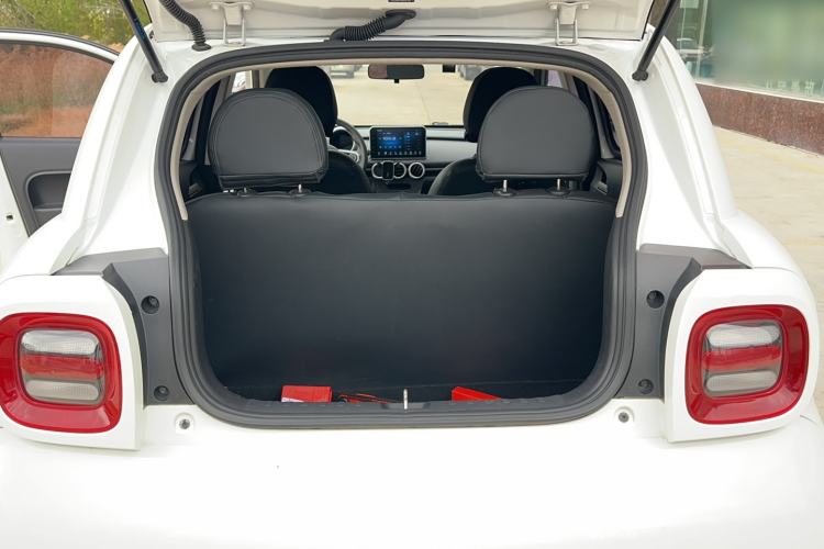 Used ORA Black Cat 2021 301 km Basic Version
