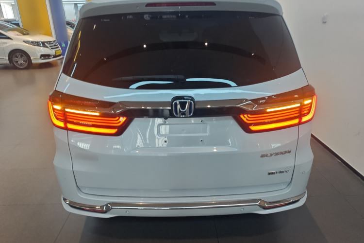 Used Honda Elysion 2024 2.0L eHEV Ultimate Edition
