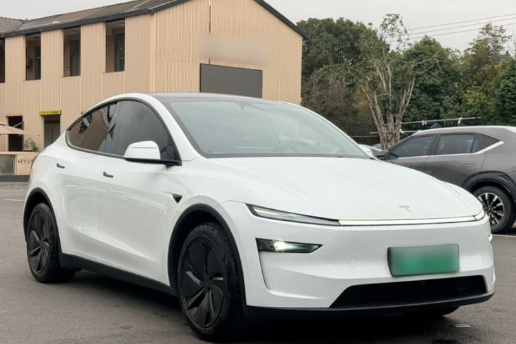 Used Tesla Model Y 2025 Rear-Wheel-Drive Version