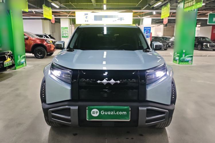 Used Formula Leopard Titanium 3 2025 501 km Range Rear-Wheel Drive Intelligent Driving Max Edition