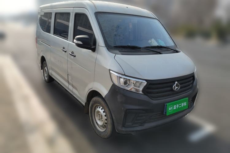 Used CHANGAN KUAYUE Xing V3 2023 1.5L Gasoline Comfort Model 7-Seater Passenger Vehicle Front Right 45 Deg
