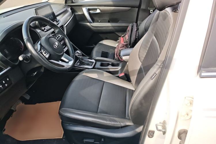 Used Kia Sportage R 2018 2.0L Automatic Smart Luxury Version China V Standard Left Front Seat